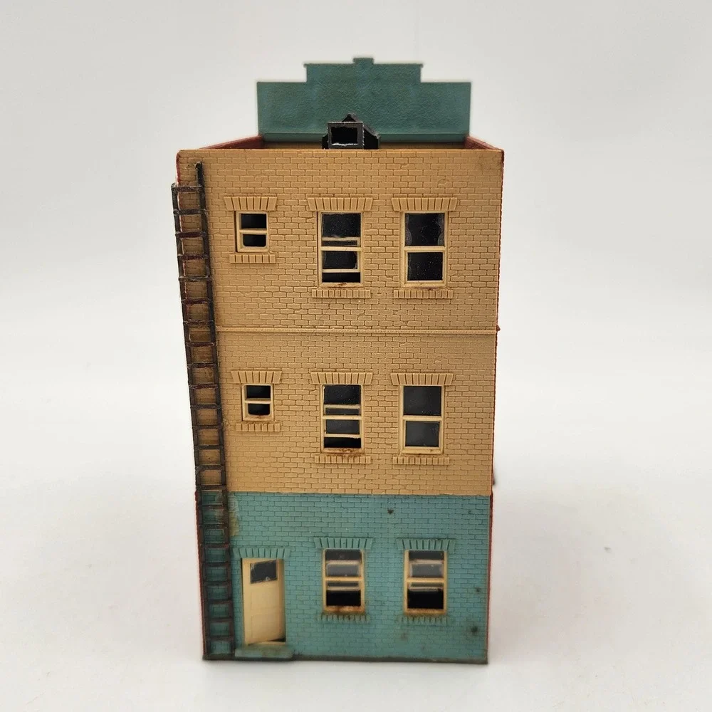 Model Power HO Scale Tenement Building Storefront West Germany Pola Vintage HO87
